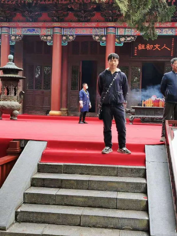 单身的小草的第三张照片--陕西交友中心