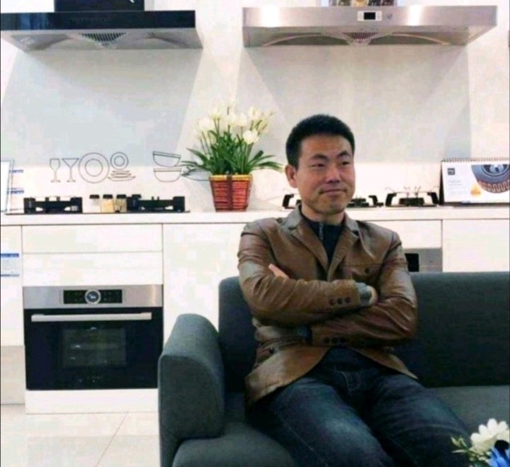 奋斗的执着的第一张照片--陕西交友中心
