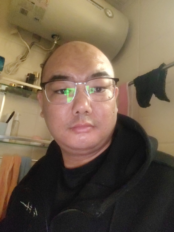 小胖子的第一张照片--陕西交友中心