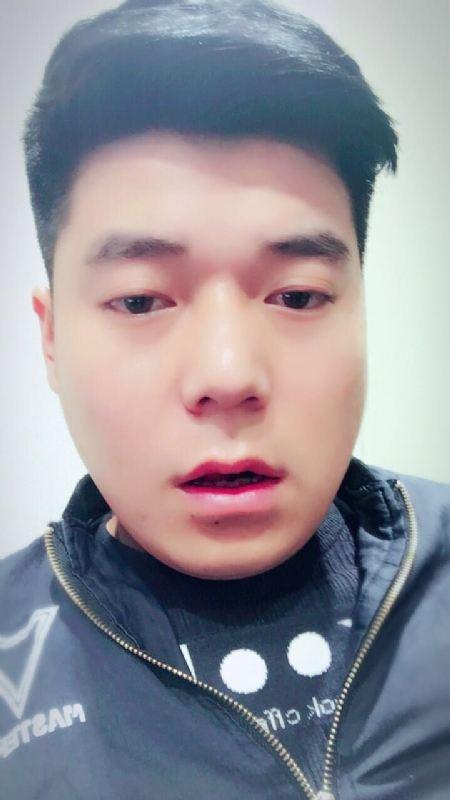 风向决定发型的第一张照片--陕西交友中心