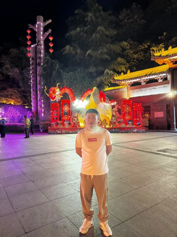 三月的风的第一张照片--陕西交友中心